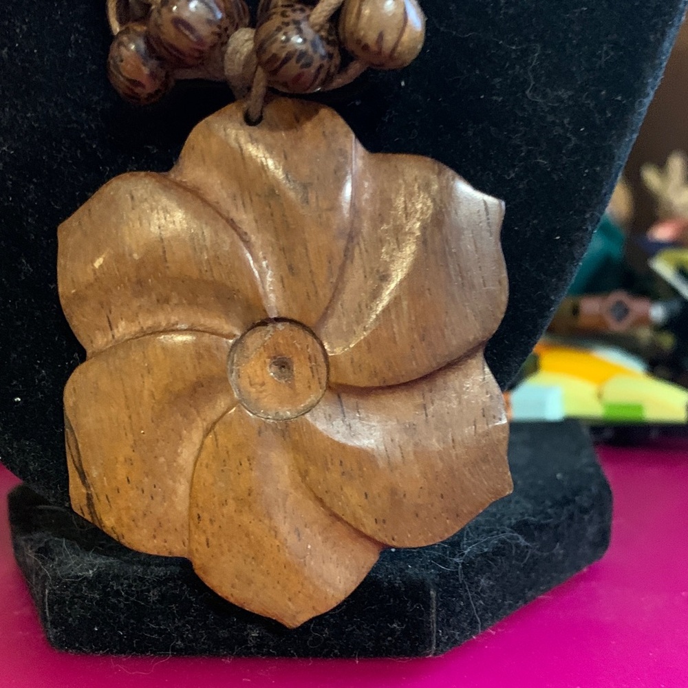 Handcrafted Wooden Flower Necklace - Picture 3 of 10